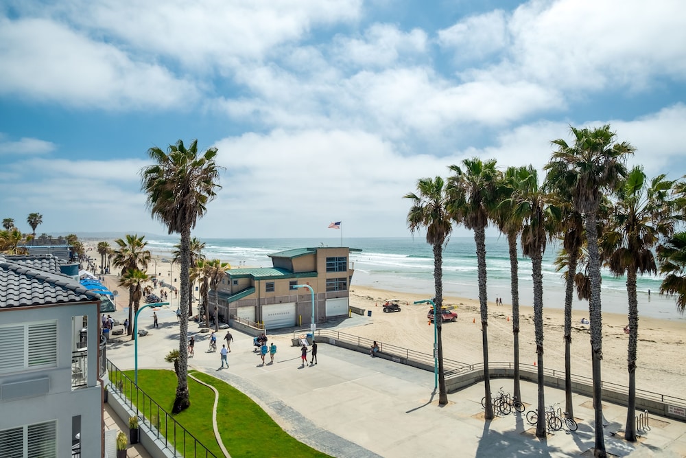 Ocean Park Inn 53/55