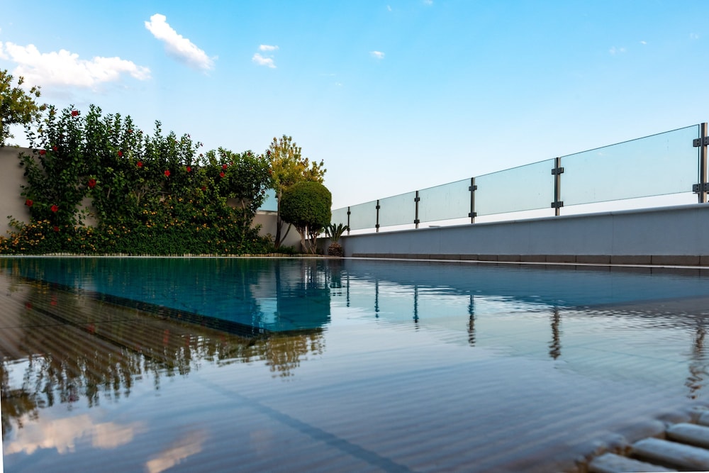 Alsus Crete Escape 95/100