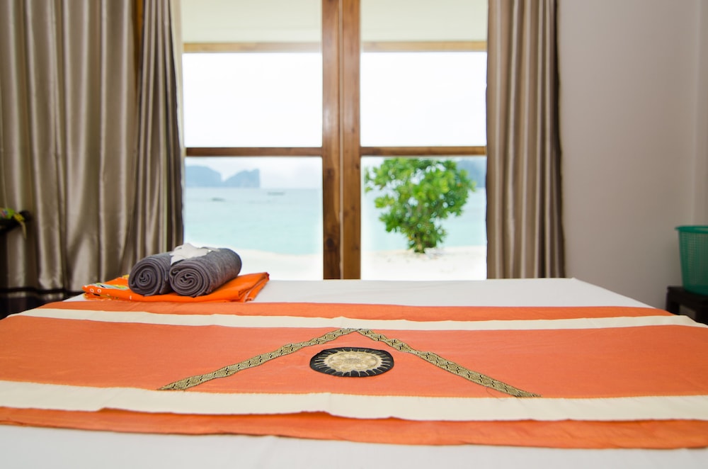 Phi Phi The Beach Resort 18/50