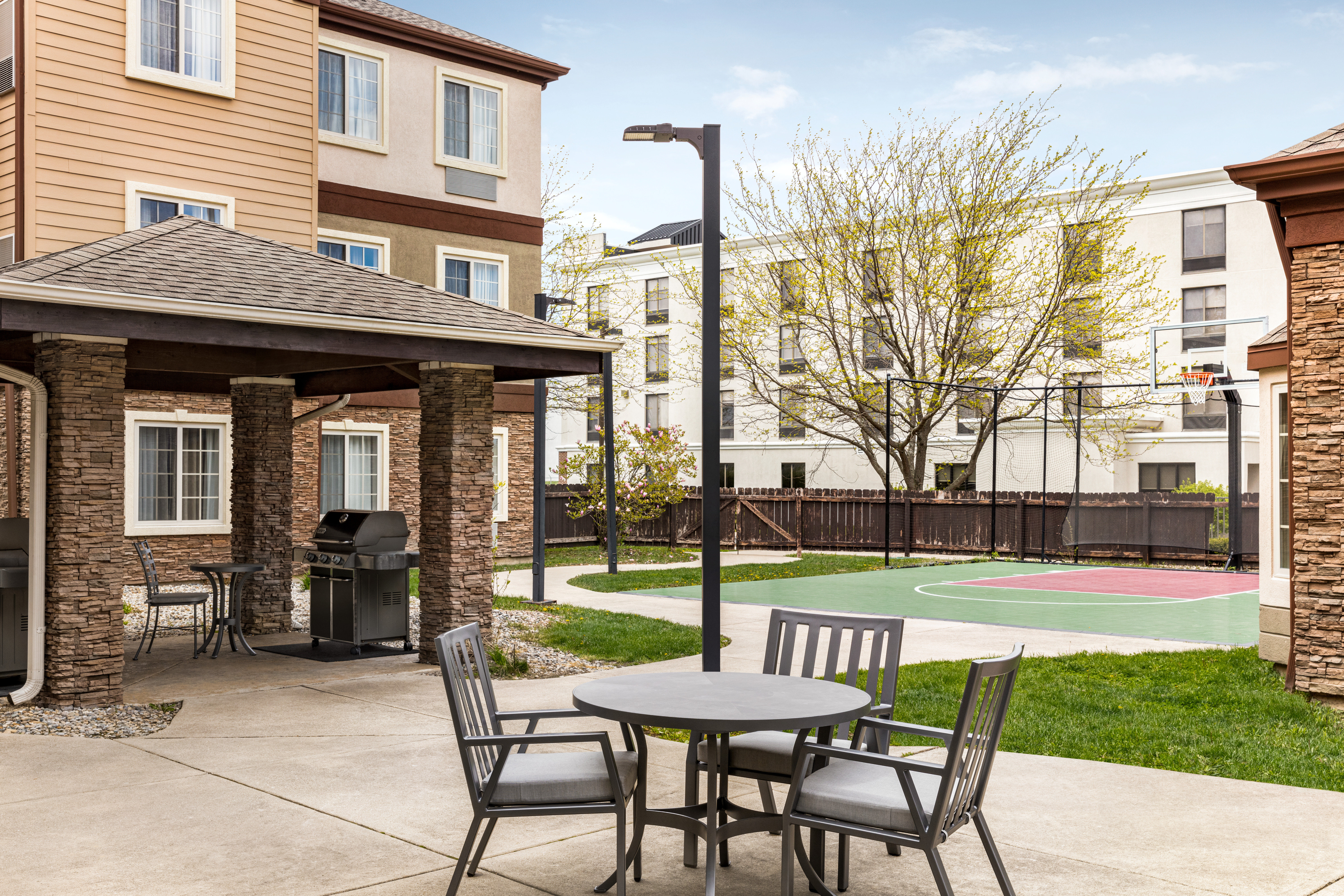 Staybridge Suites Fort Wayne 45/59