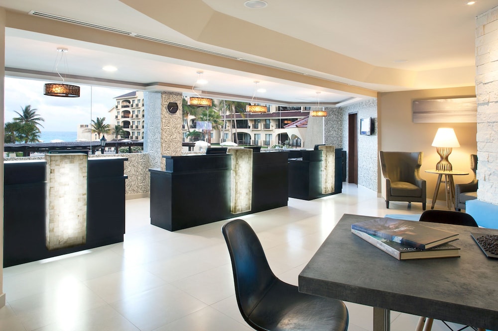 Emporio Cancun 35/48