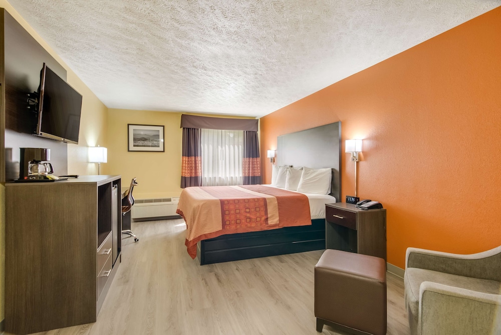 Americas Best Value Inn & Suites Independence Va 15/40