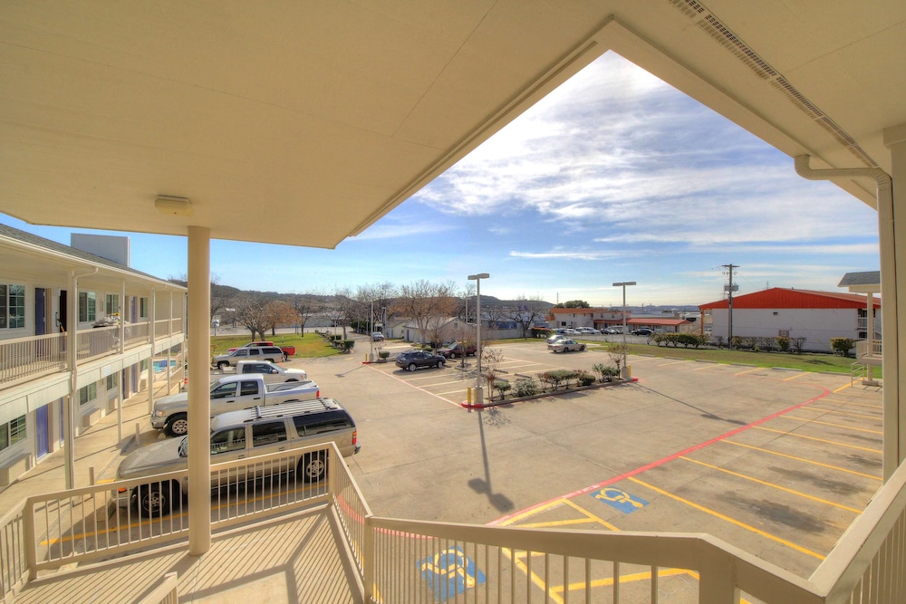 Motel6 Kerrville, TX 32/42