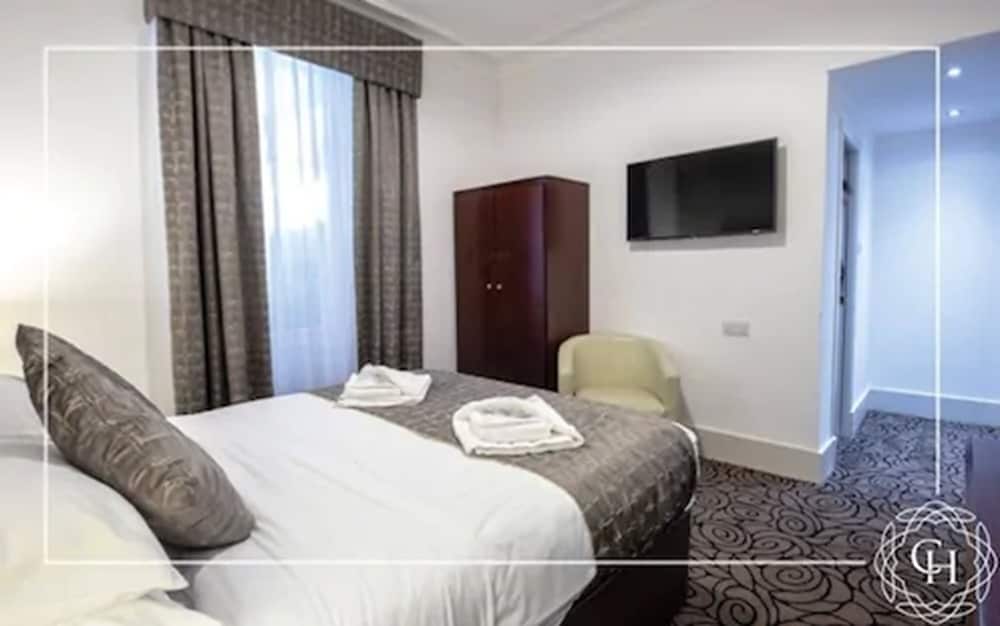 Carrbridge Hotel 4/32