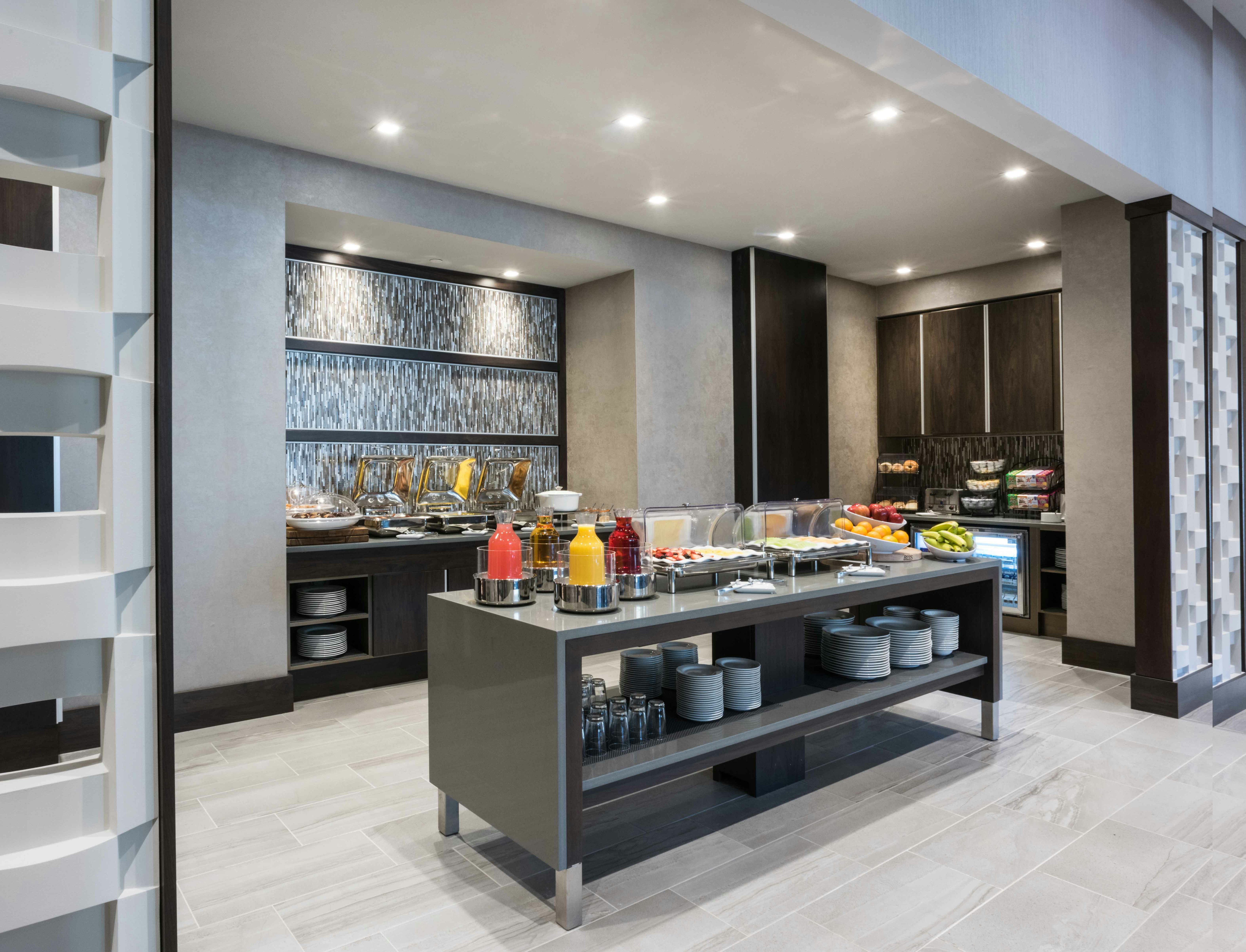 Hilton Garden Inn Foxborough Patriot Place Ma 32/56