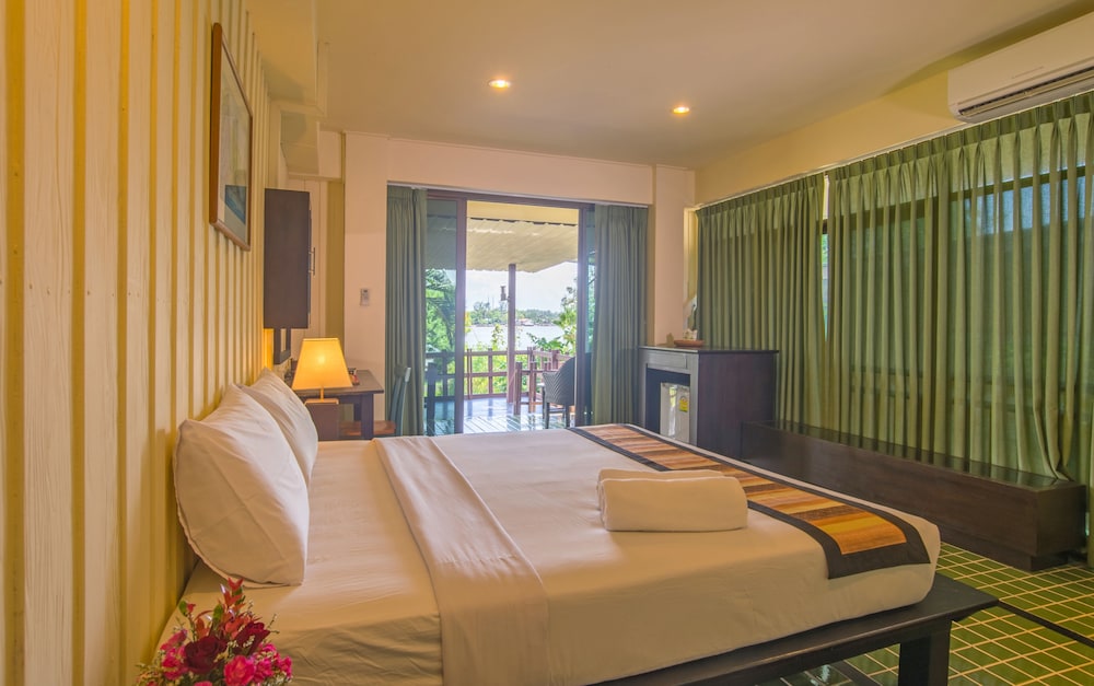 Krabi City Seaview Hotel 13/50