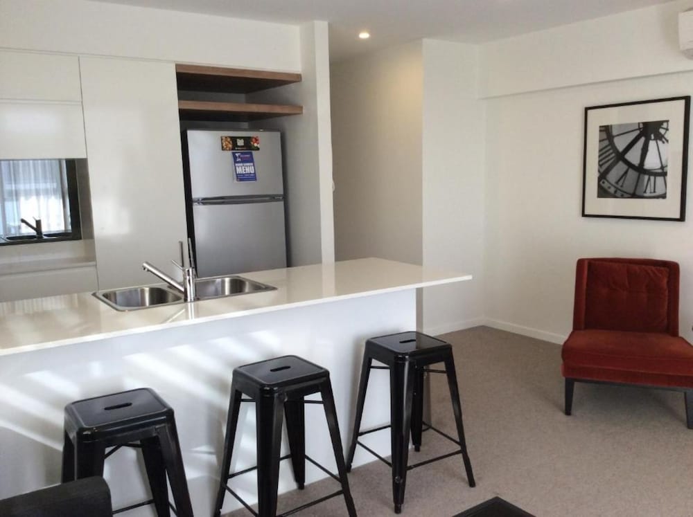 Morgan Suites 46/64