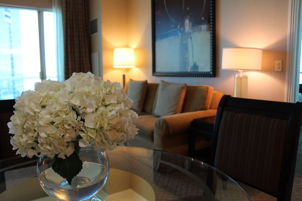 Luxury Suites International At The Signature 40/71