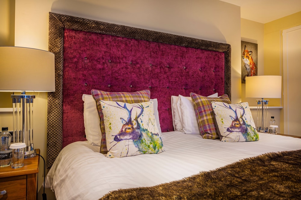 The Feathers Hotel 19/50