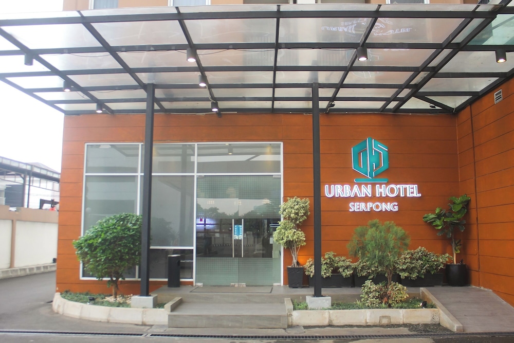 Urban Hotel Serpong by ZUZU 7/89