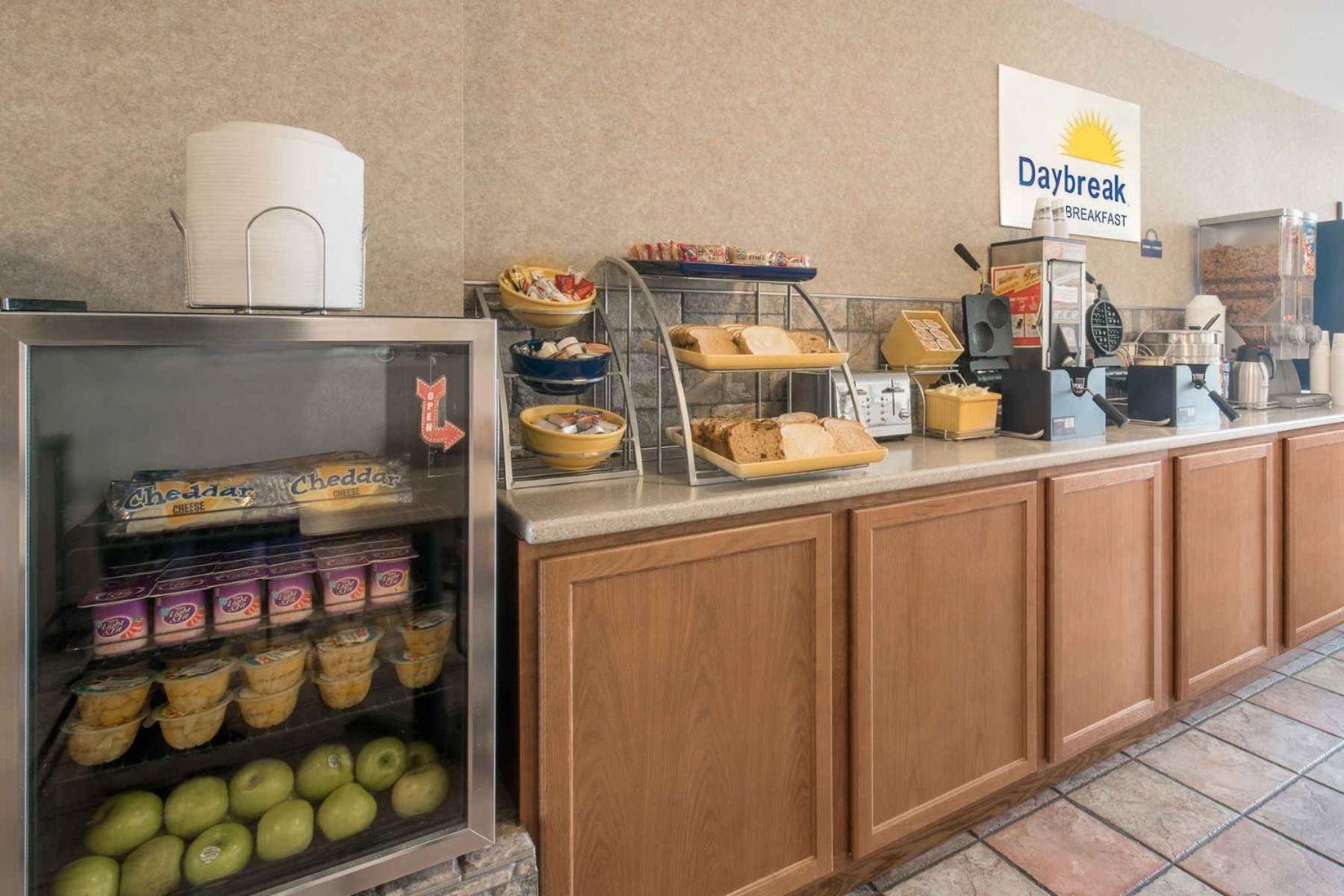Days Inn by Wyndham West Rapid City 17/32