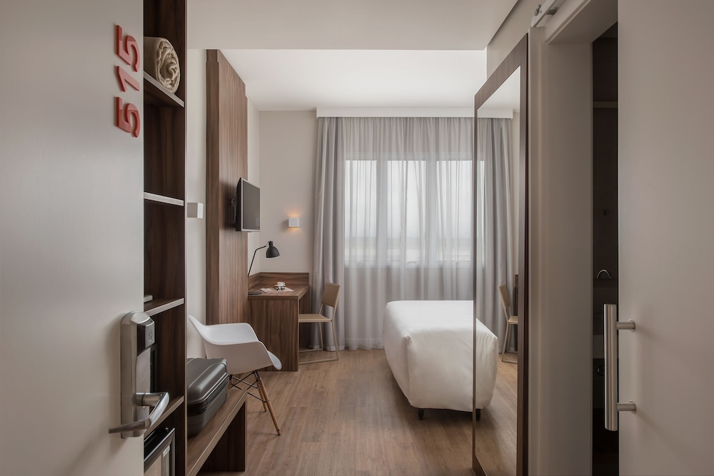 Intercity Patio Pinda Hotel & Resort 32/61