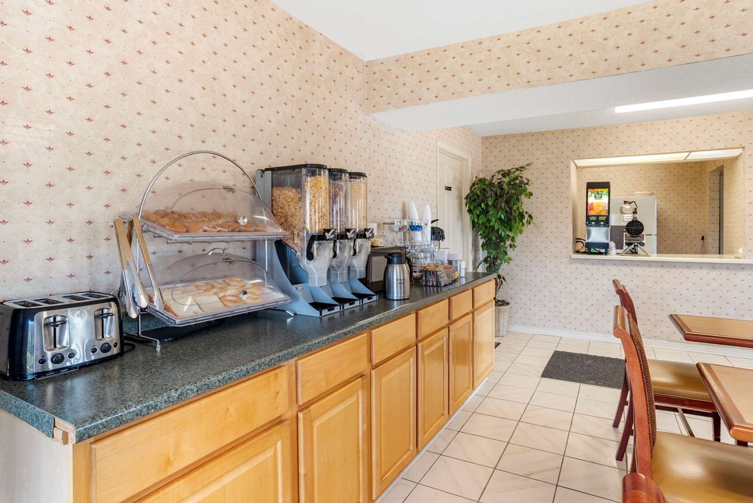 Econo Lodge Pearl - Jackson 7/17