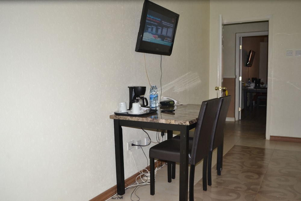 Executive Airport Hotel 39/50