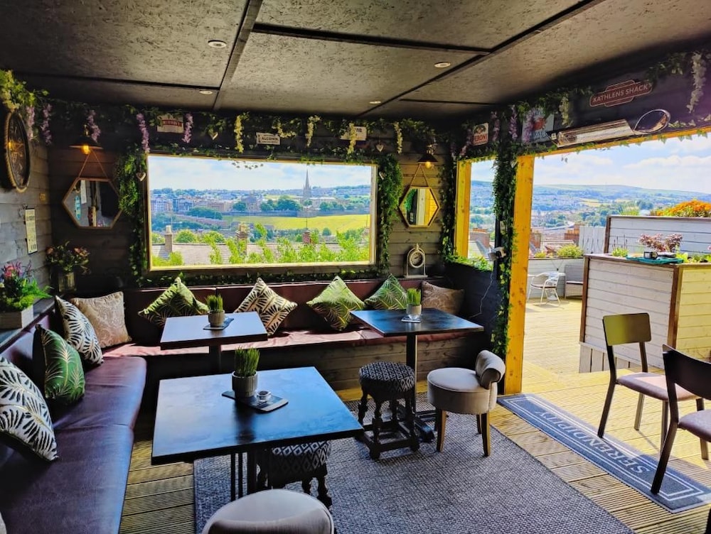 Serendipity House 22/49