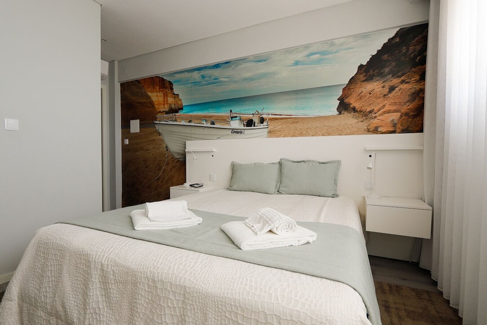 Luxury Beach Guest House 12/51