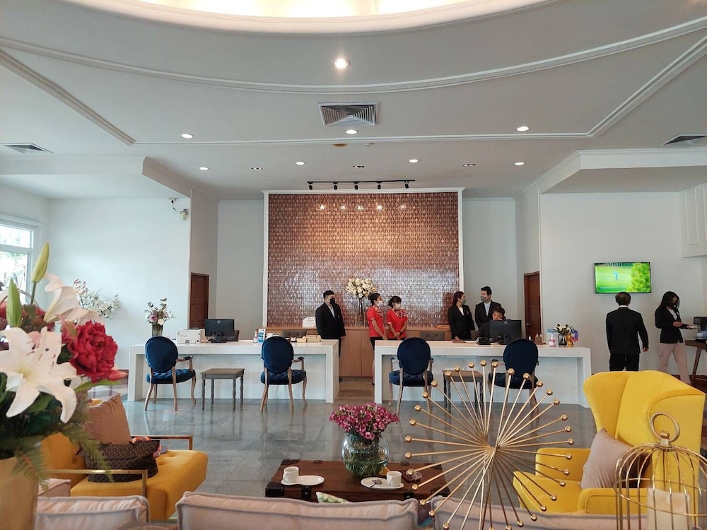 SIR JAMES RESORT SARABURI 35/50