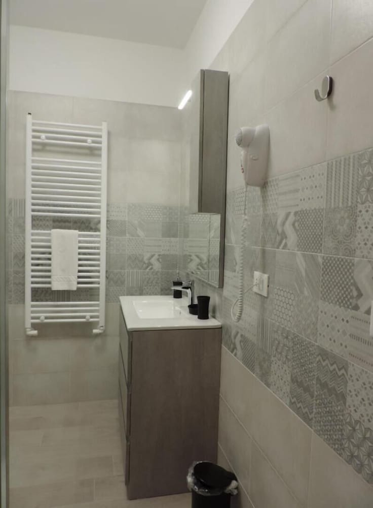 Pretty Tiburtina Room 25/28