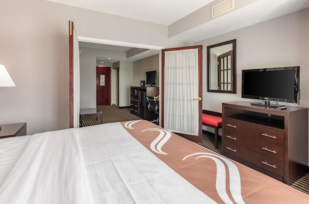 Quality Inn & Suites Abingdon, VA 19/40