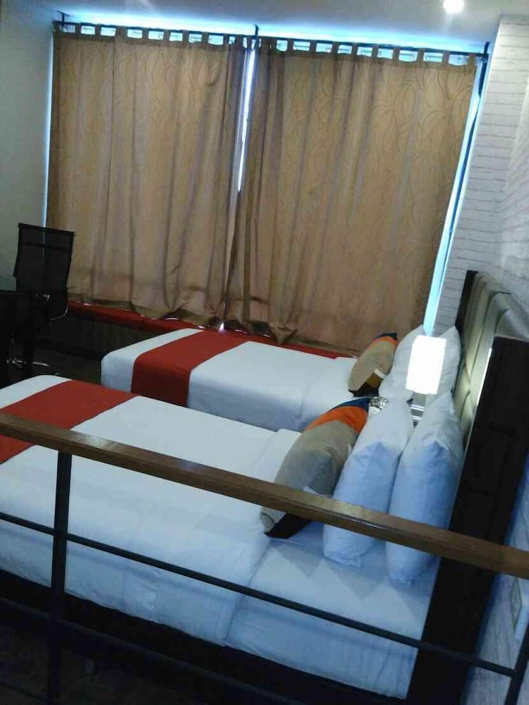 Ratchada Point Hotel 29/57