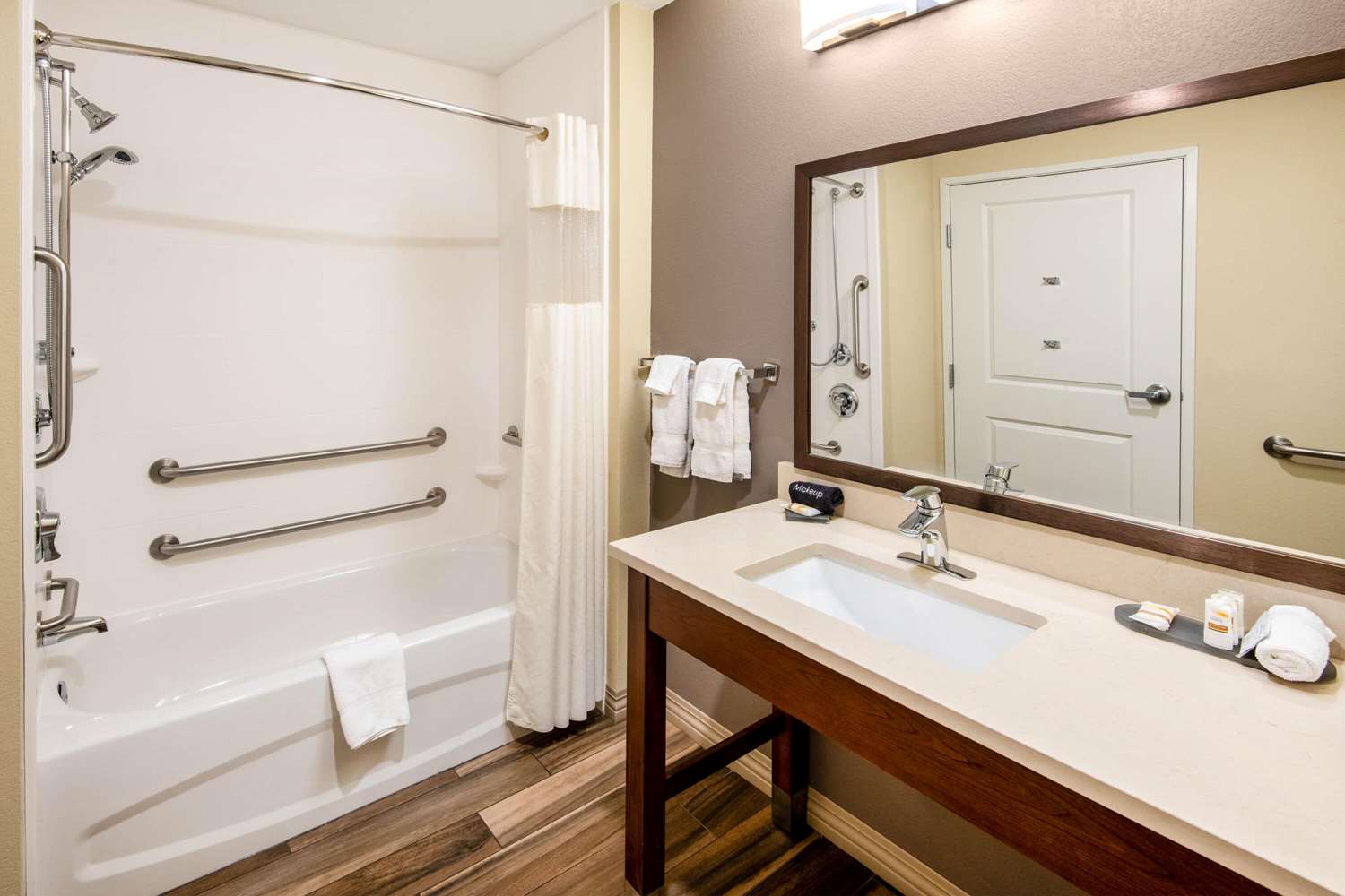 La Quinta Inn & Suites by Wyndham Durango 43/45