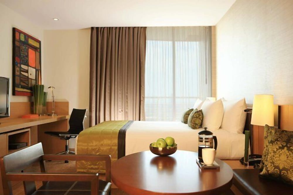JC Kevin Sathorn Bangkok Hotel (ex. Anantara Sathorn Bangkok Hotel) 40/64