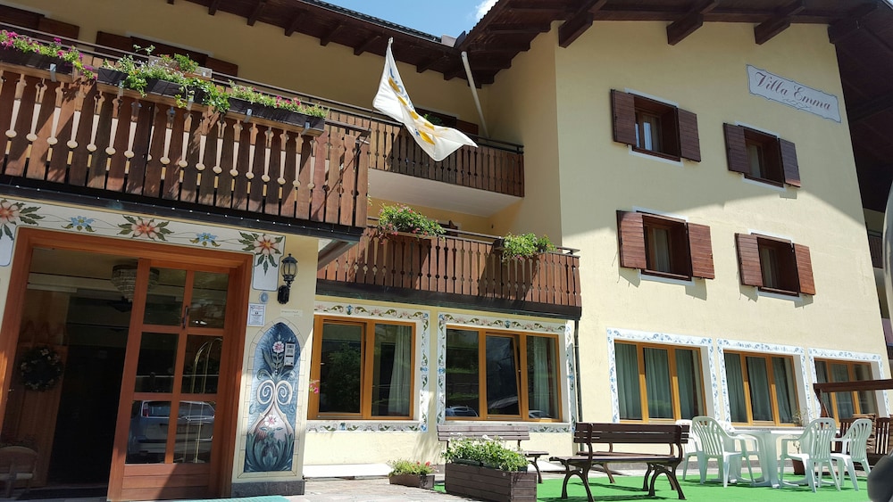 Villa Emma 5/69