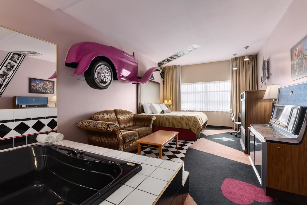 Poco Inn And Suites Hotel Conference Centre 41/58