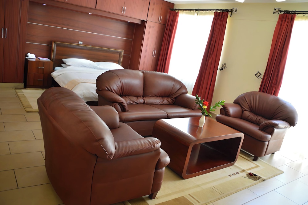 Norfolk Towers Serviced Apartments 10/22