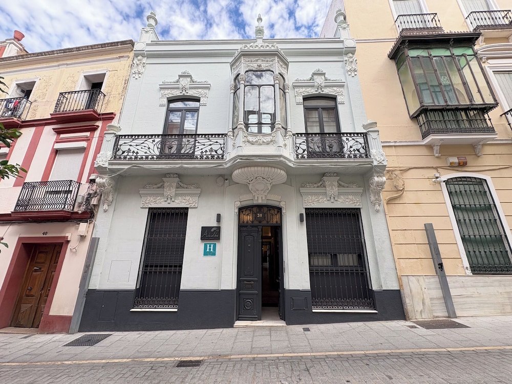 HOTEL BOUTIQUE ADEALBA BADAJOZ 1/32