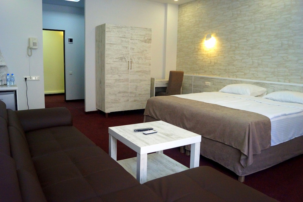 Hobby Hotel 14/34