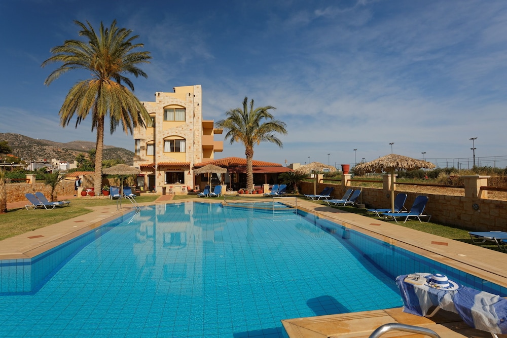 Danelis Studios & Apartments in MALIA