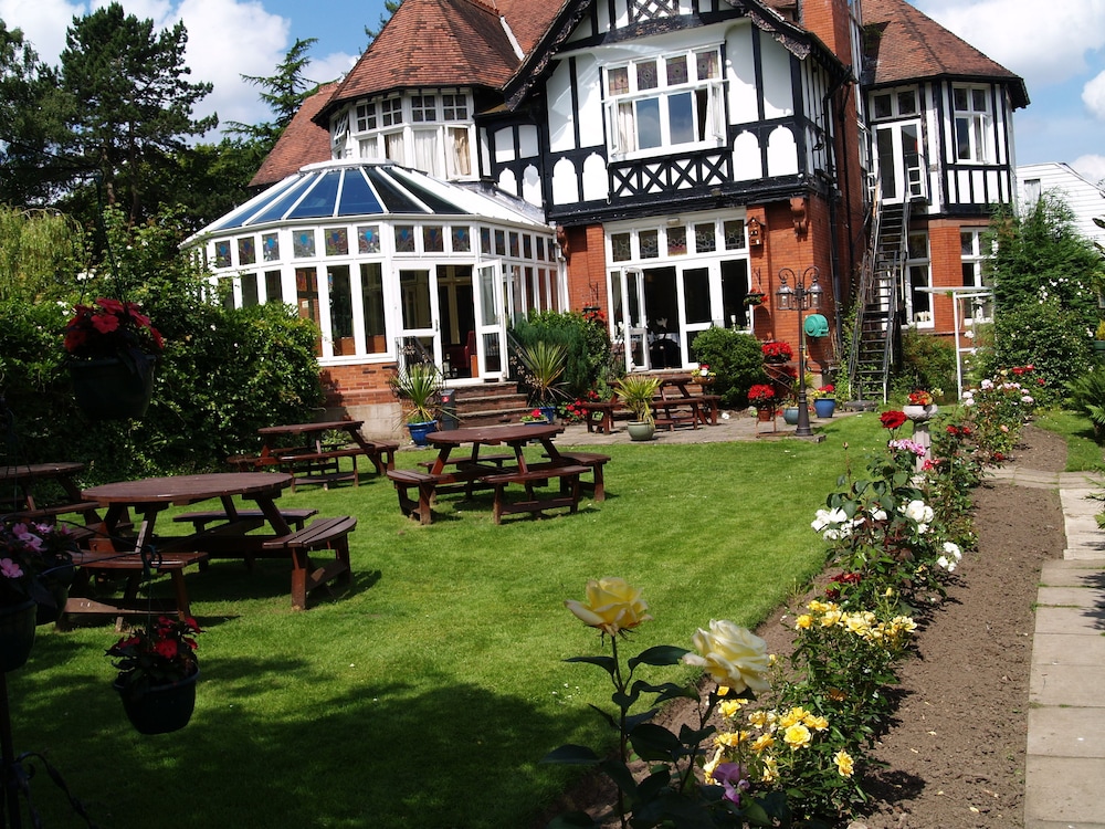 Normanhurst Hotel 40/50
