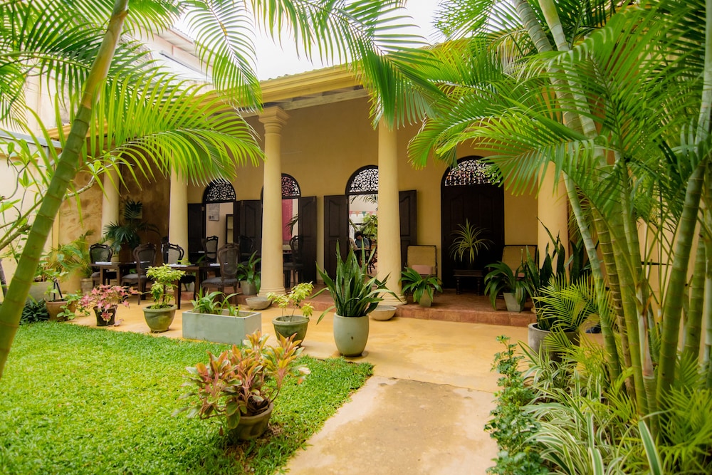 Mango House 65/71