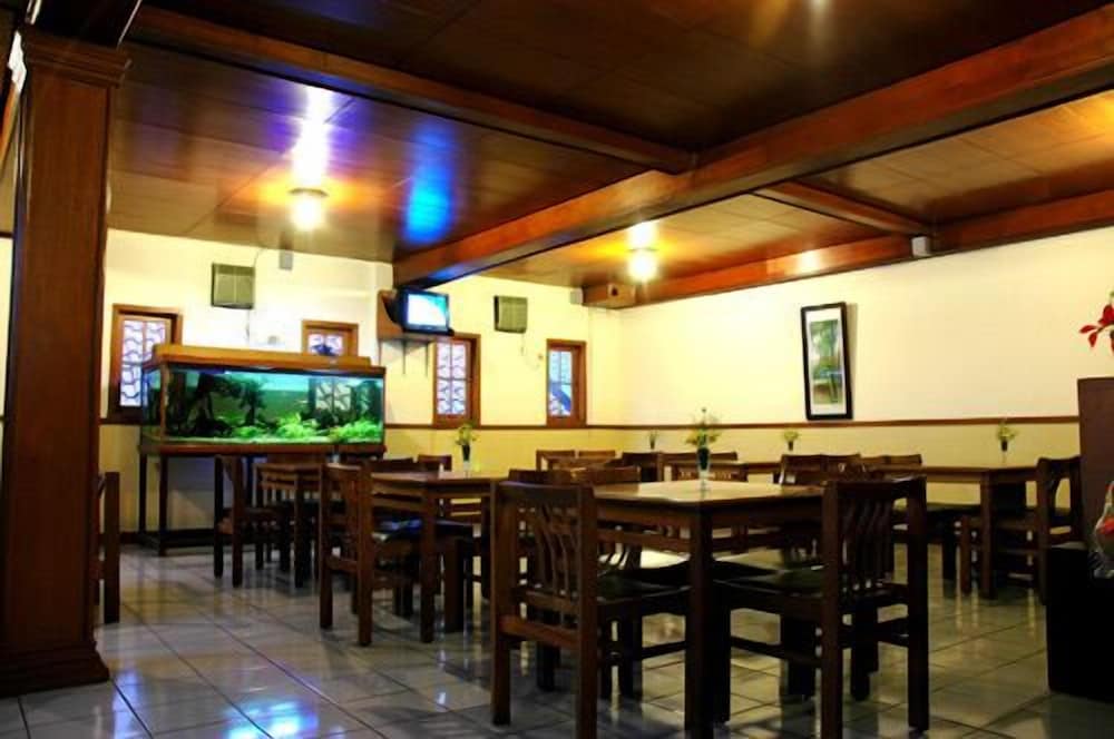Kenangan Hotel 28/31