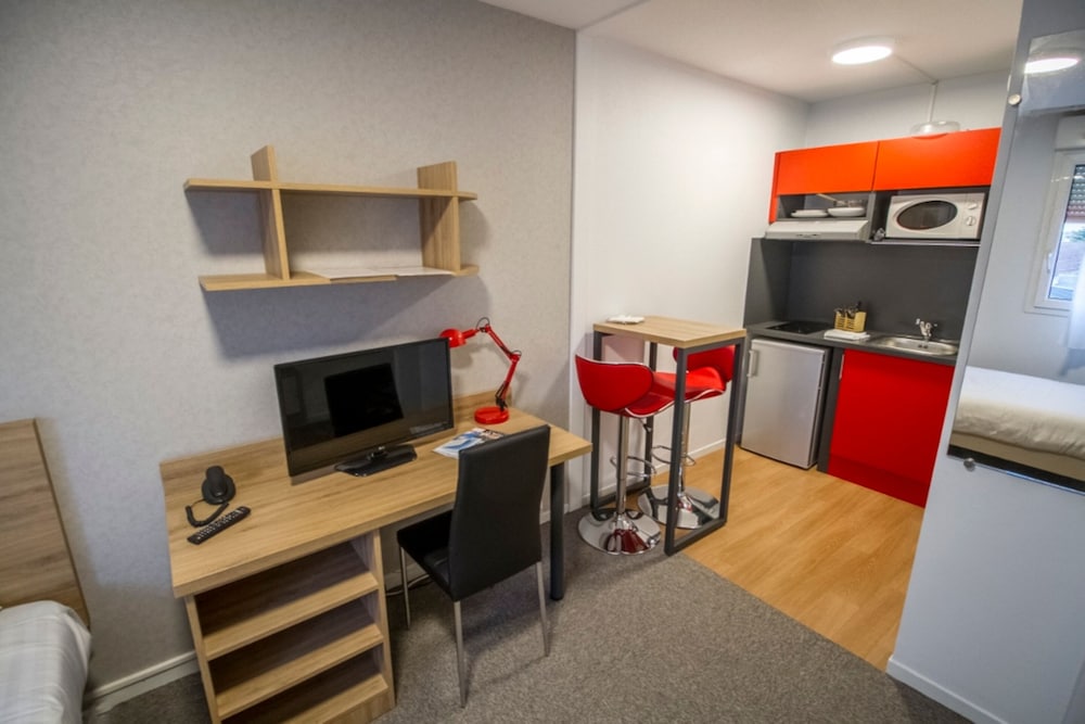 Kosy Appart'hotel Le Champ De Mars Reims 42/54