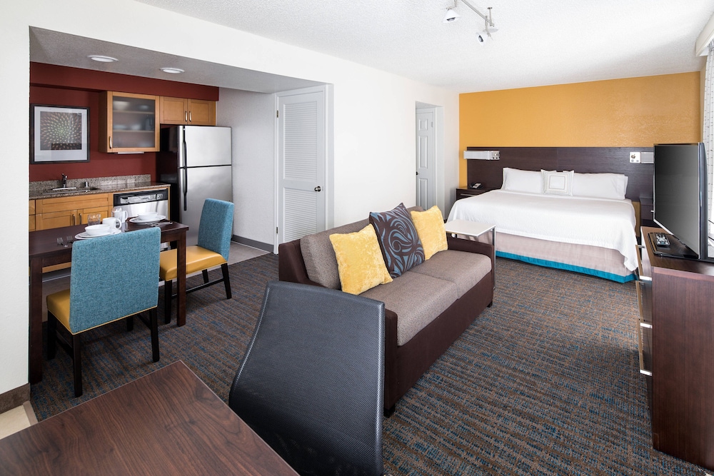 Residence Inn Anaheim Placentia Fullerton 13/50