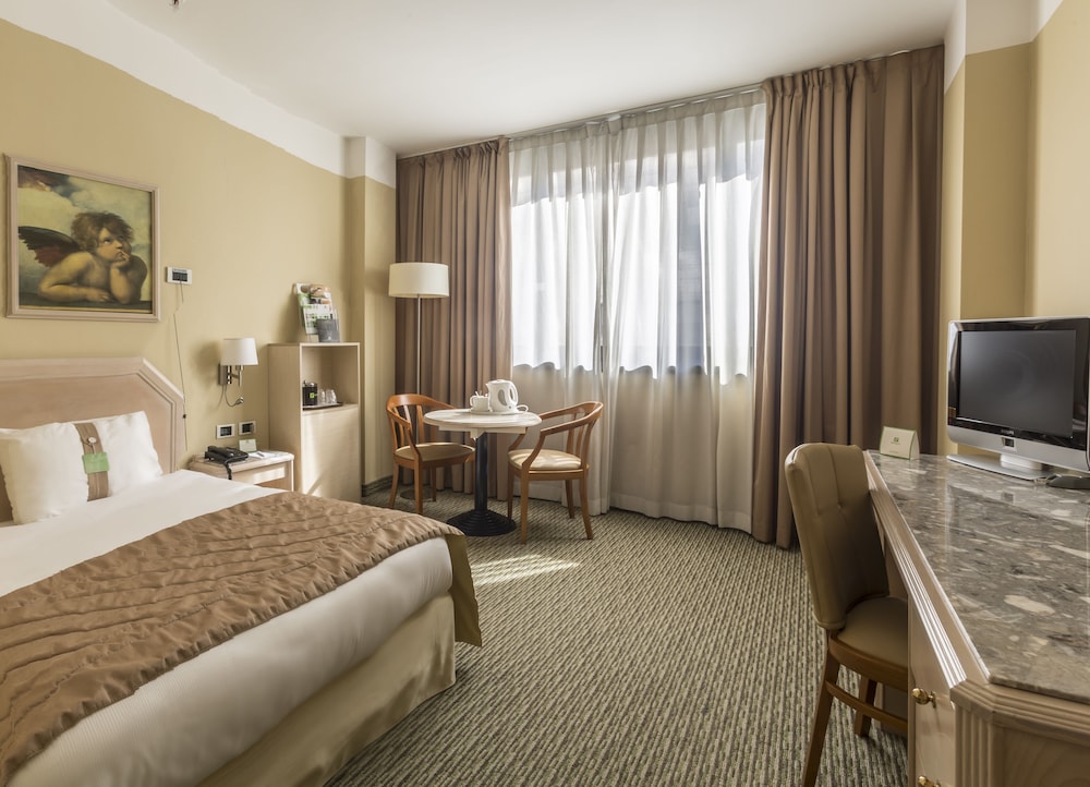 HOLIDAY INN NAPLES 14/78