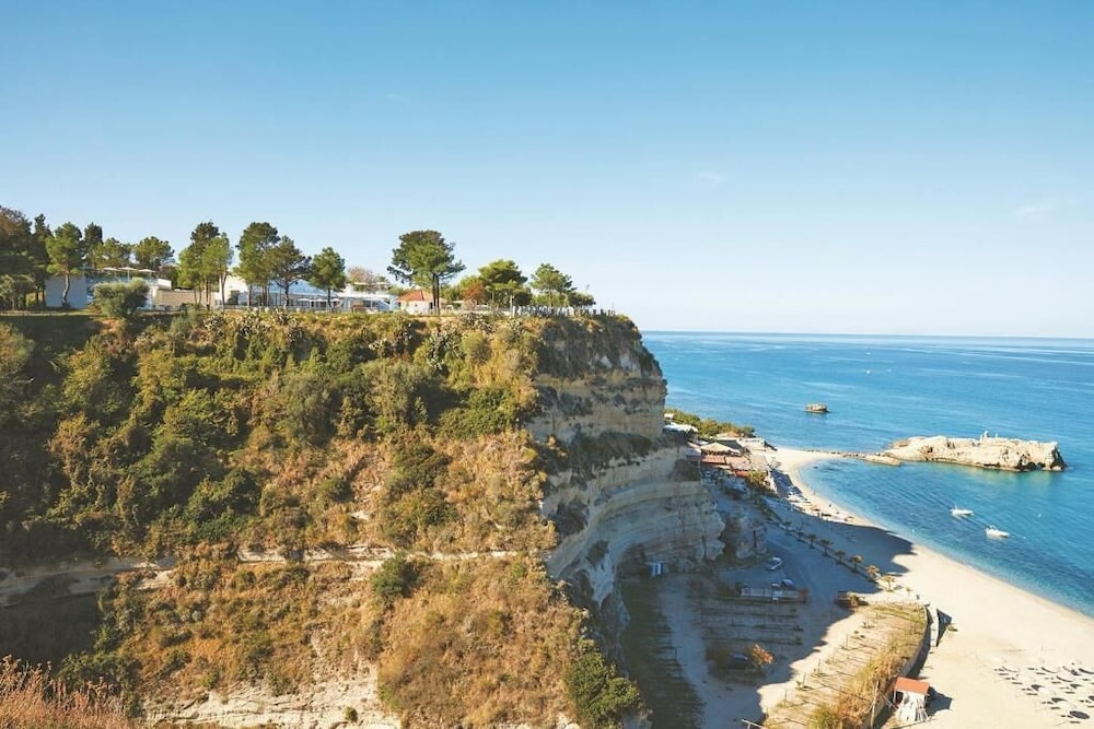 Tui Blue Tropea 26/44