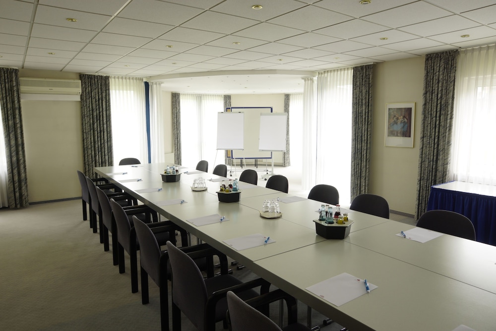 Trans World Hotel Auefeld 38/41