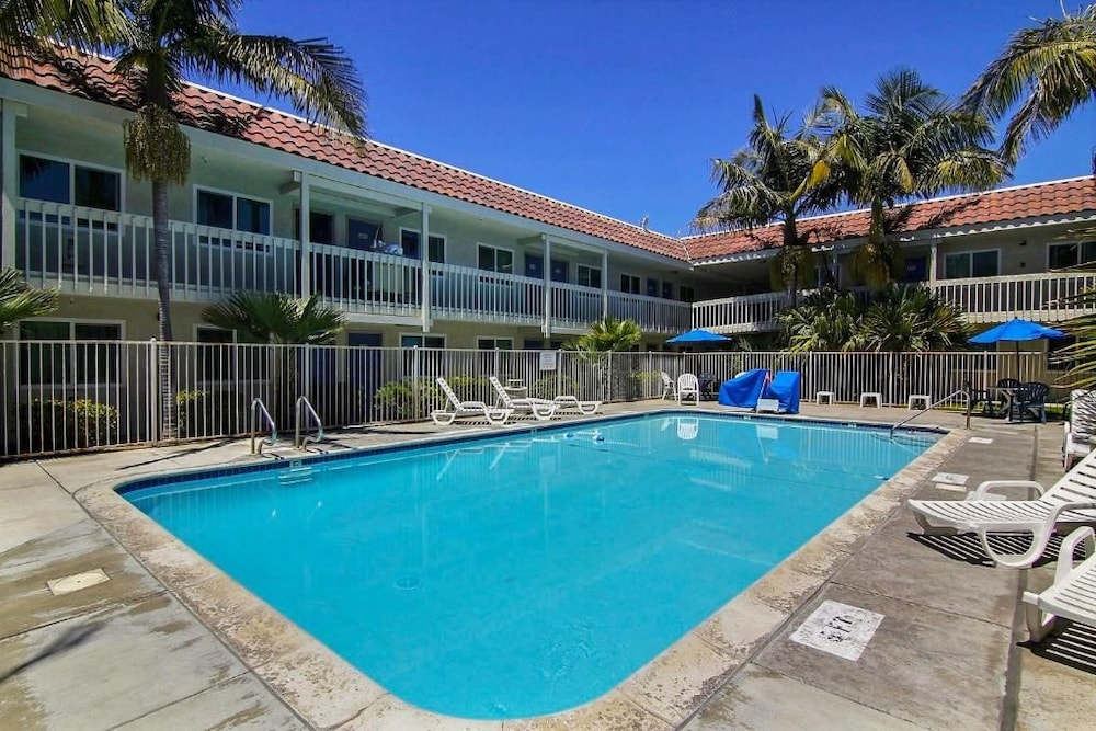 Motel6 Carpinteria CA Santa Barbara South 10/62