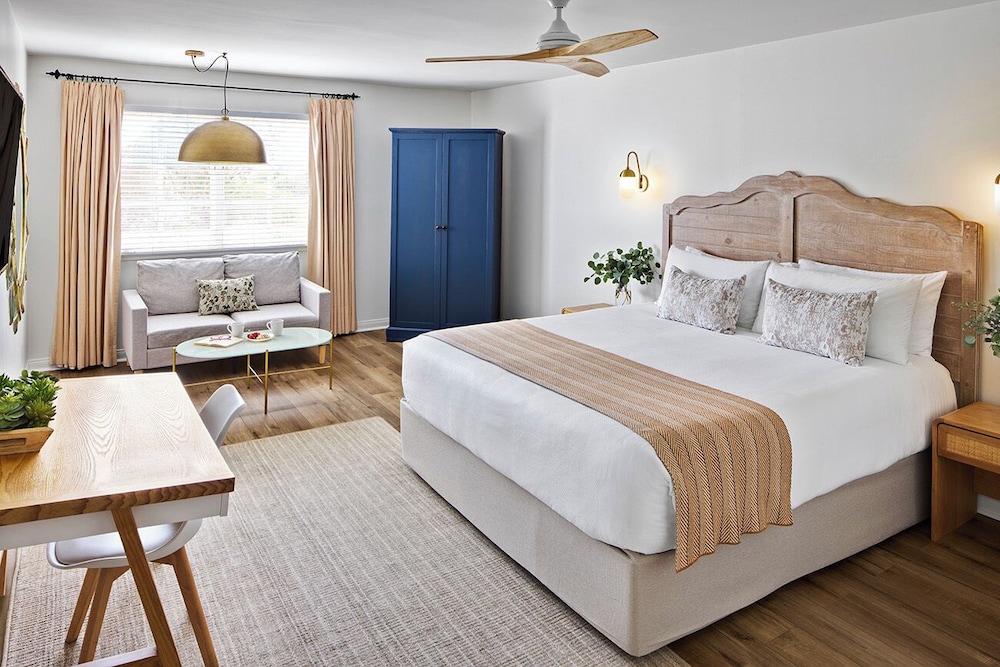 Del Rey, King Bed