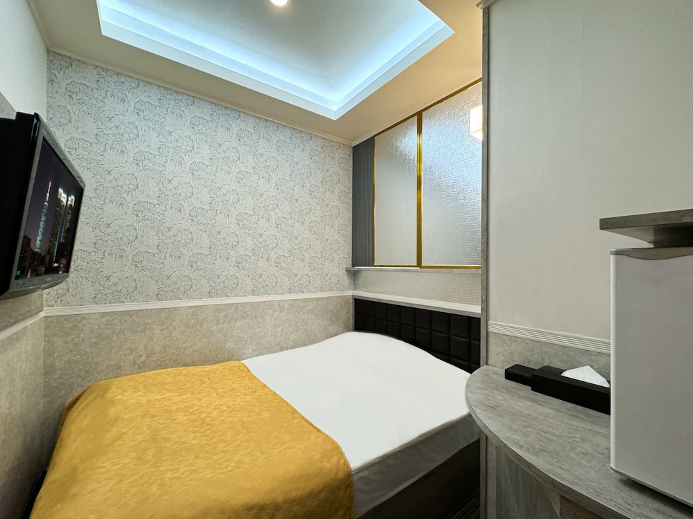 Hotel Century 36/49