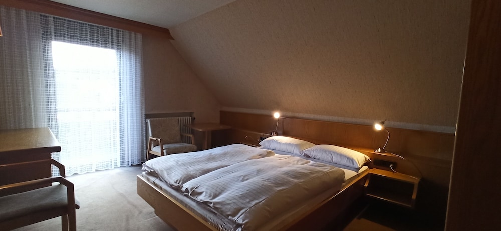 Hotel Waldblick 16/50