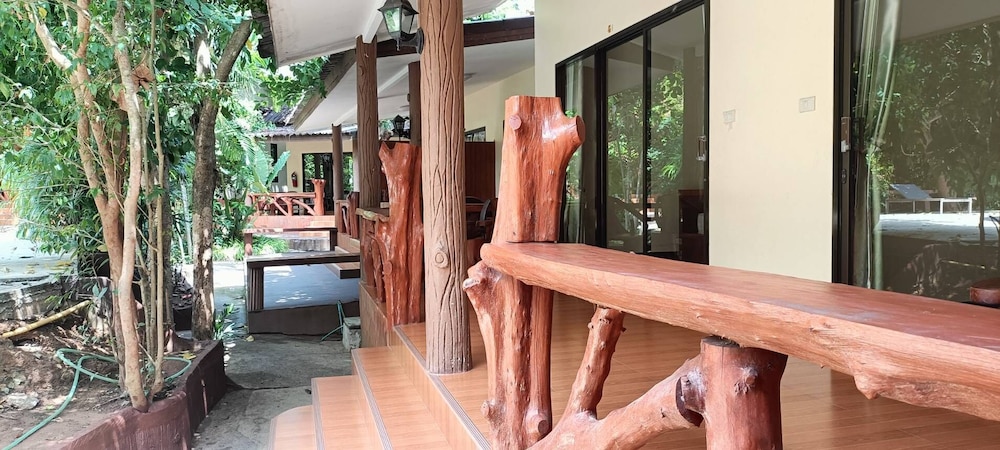 Baan Suan Resort 7/54