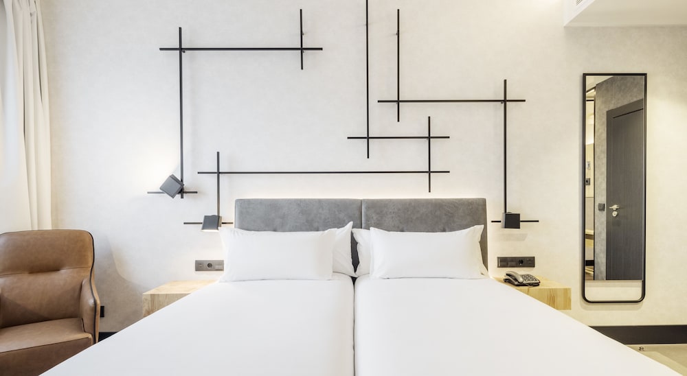 Hotel Ilunion San Mames 8/66