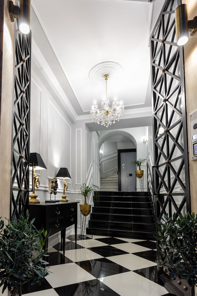 Athens Mansion Luxury Suites 15/70