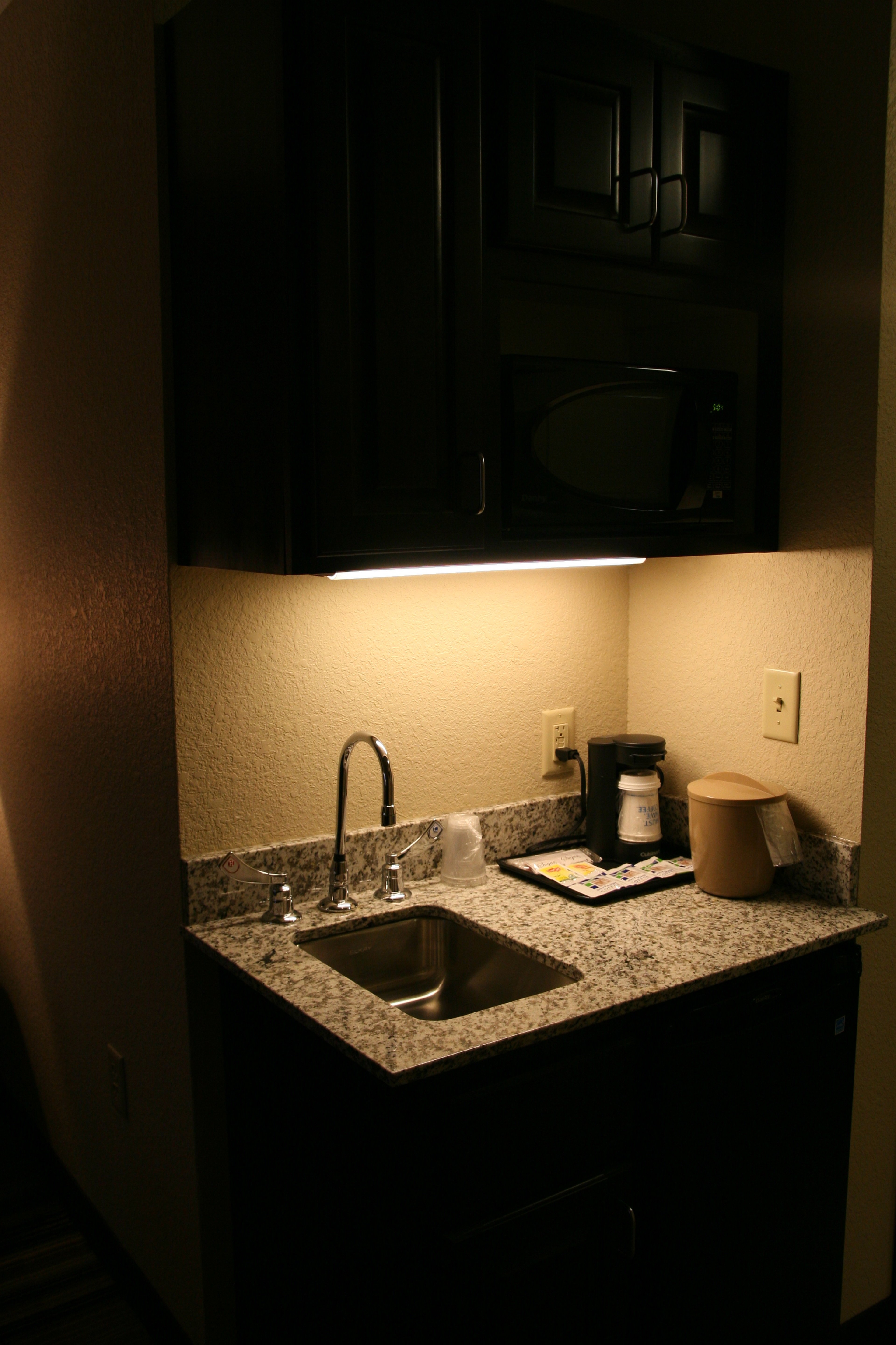Holiday Inn Express Suites Nevada 55/66