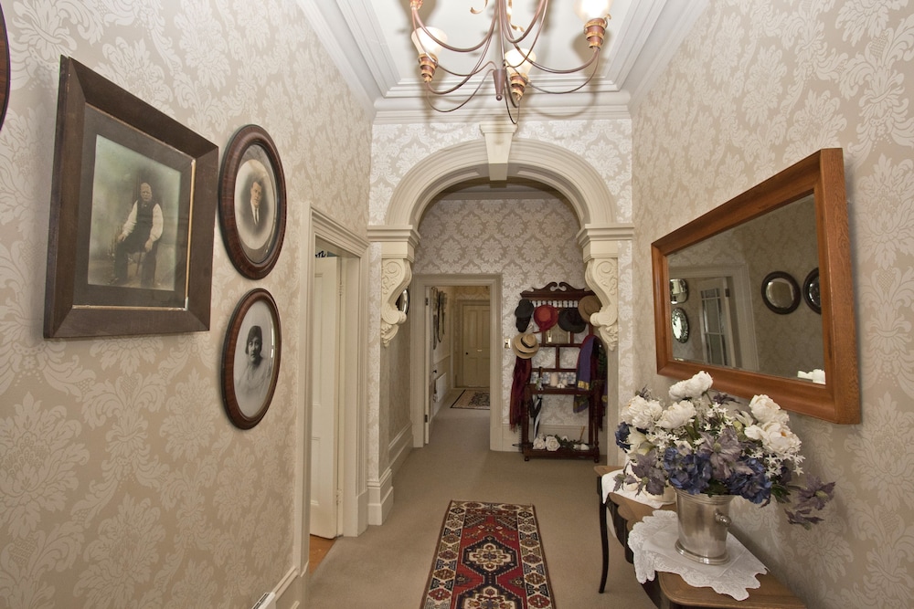 The Lilac Rose Boutique Bed and Breakfast 31/48