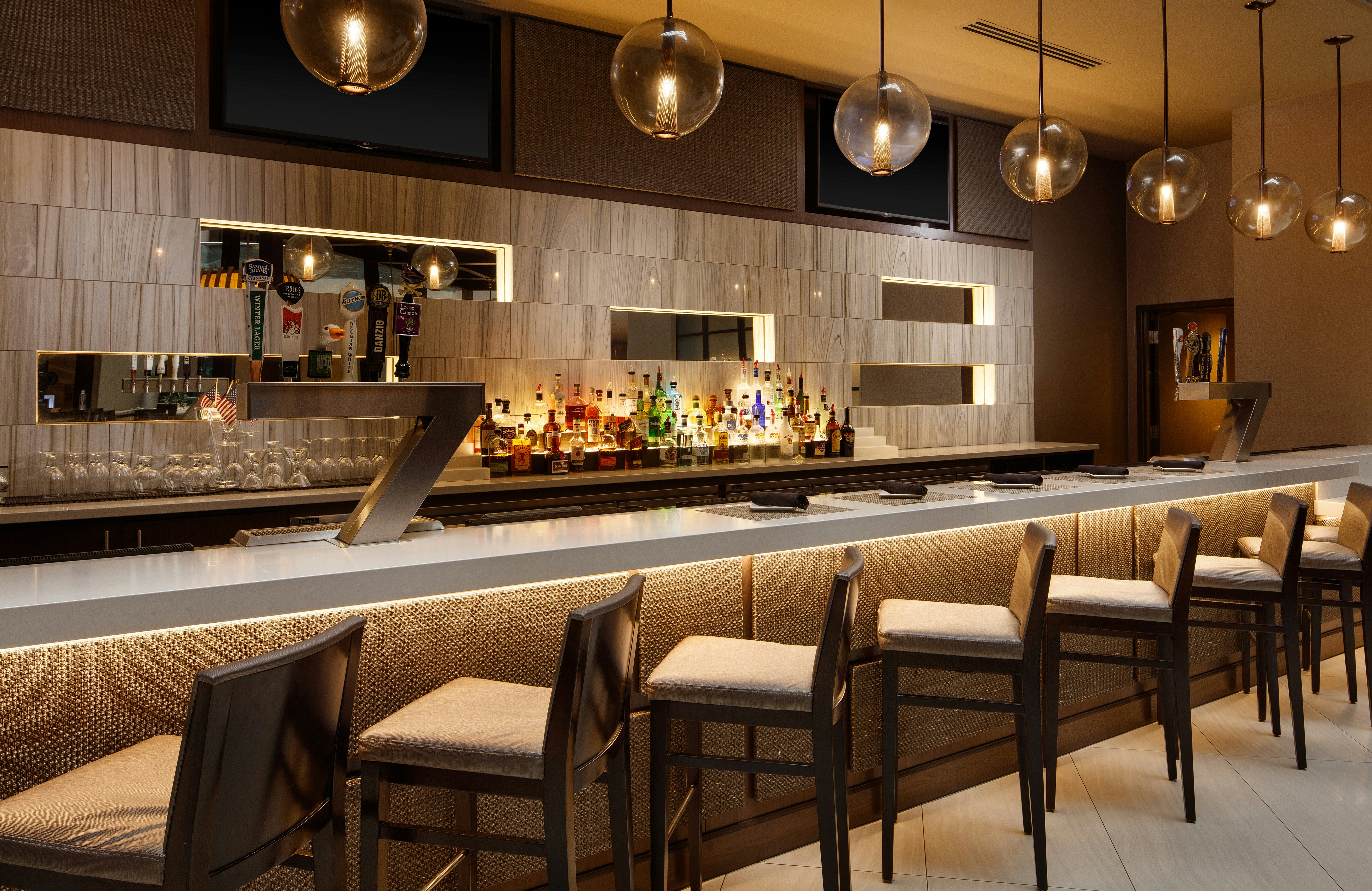 Embassy Suites By Hilton Crystal City National Airport 33/65